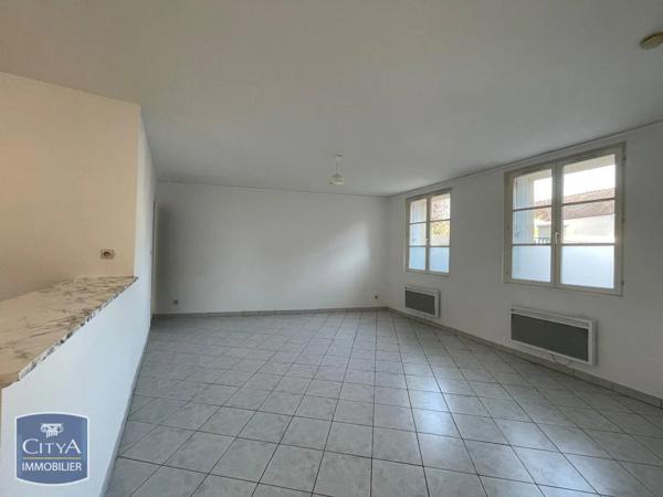 Appartement à louer 2 pièces 42.9m² Essômes-sur-Marne (02400)