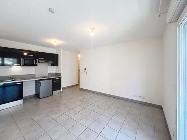 le Bouscat - T2 de 41 m2 avec terrasse et parking.