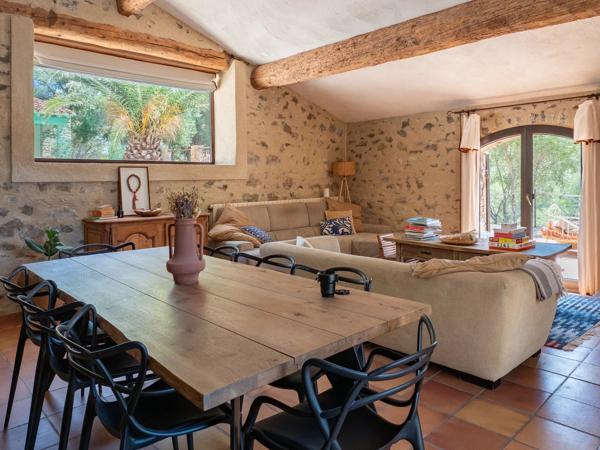AUTHENTIQUE MAS AVEC GITE EN PLEINE NATURE SUR 1.9 HECTARES, ESPIRA DE L'AGLY