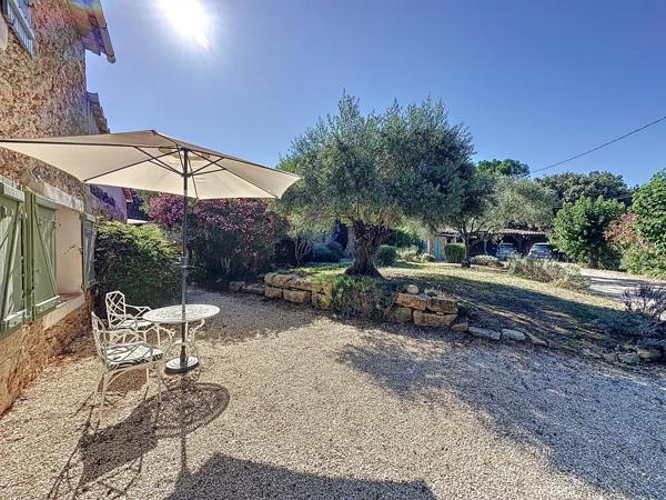 Exceptionnelle Bastide en pierres proche de Lorgues