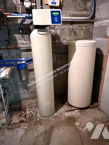 Maison familiale de 167 m² (8 pièces) 
Construite en 1978 secteur La Rochelle à Chinon.
Au ca...