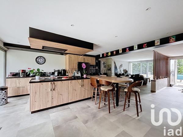 Maison à vendre 7 pièces 181 m² Saint-Lô