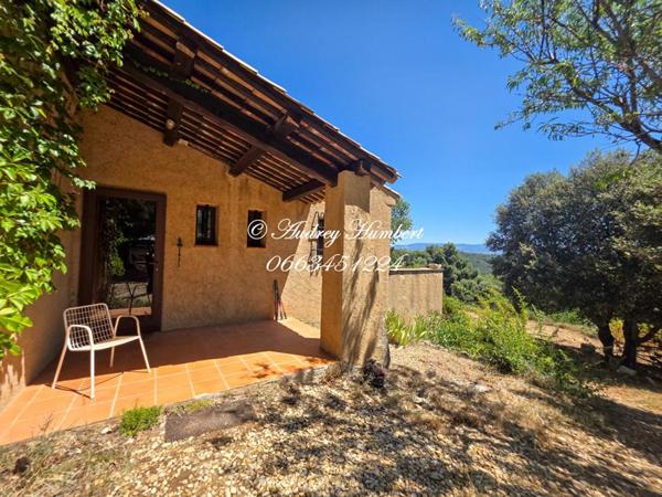 EXCLUSIVITE,  ALLEMAGNE en PROVENCE,  proche RIEZ, PROPRIETE au calme absolu composée d'une habitation de 150 m² + maisonnette sur 15 HA avec vue fabuleuse