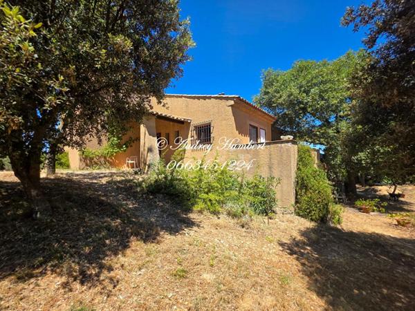 EXCLUSIVITE,  ALLEMAGNE en PROVENCE,  proche RIEZ, PROPRIETE au calme absolu composée d'une habitation de 150 m² + maisonnette sur 15 HA avec vue fabuleuse