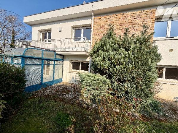Maison 200 m² – 8 pièces – Terrain arboré +1000m² – Possibilité acticité libérale – Centre Tomblaine