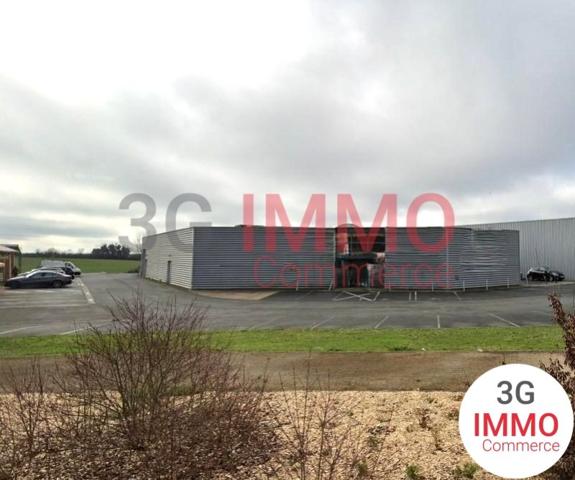 Location / Local Commercial à Niort (79000)