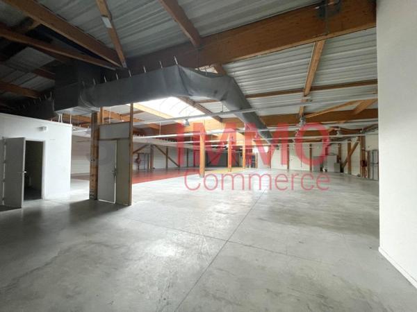 Location / Local Commercial à Niort (79000)