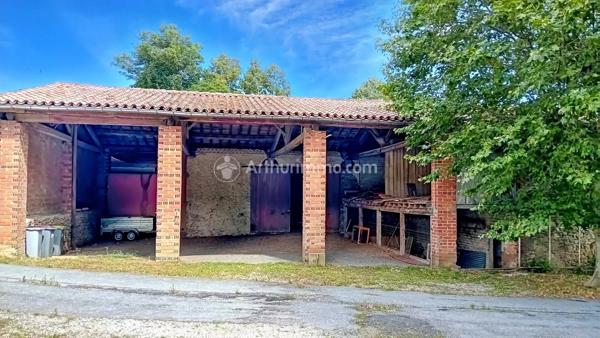 Vente                                                      Ferme
                        
                     6 pièces                      80 m2                     à Aiguefonde