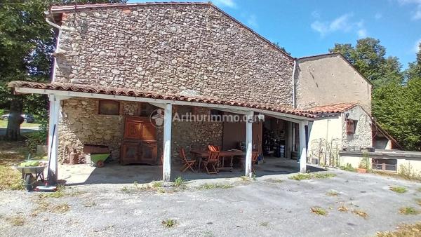 Vente                                                      Ferme
                        
                     6 pièces                      80 m2                     à Aiguefonde