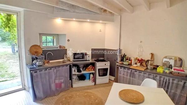Vente                                                      Ferme
                        
                     6 pièces                      80 m2                     à Aiguefonde