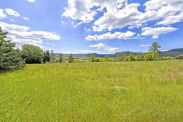 Magnifique terrain constructible 4700 m2 avec vue