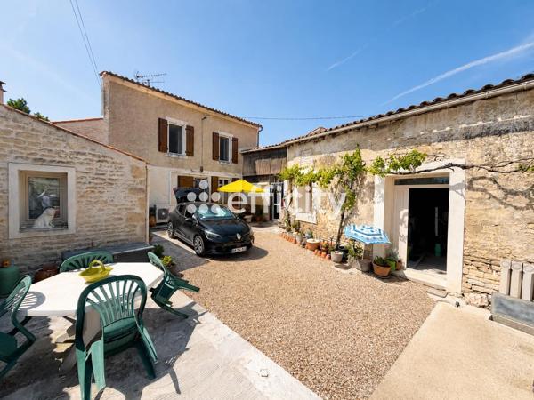 Maison
         5 pièces
        - 140 m² 189 500 € *