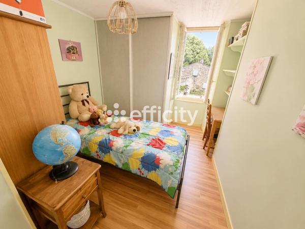 Maison
         5 pièces
        - 140 m² 189 500 € *