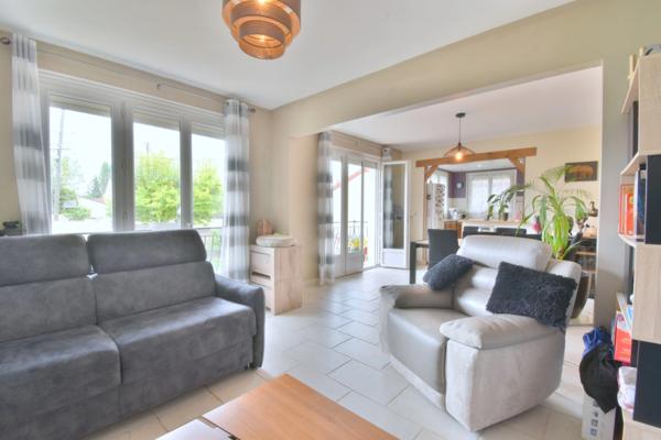 À vendre Spacieux de 70m² avec garage et parking à Morsang-sur-Orge (91) - Lumineux