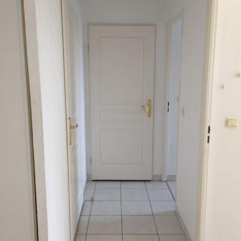 MOUGINS LE HAUT A LOUER 2 PIECES VIDE