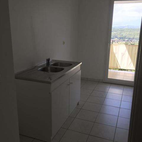 MOUGINS LE HAUT A LOUER 2 PIECES VIDE