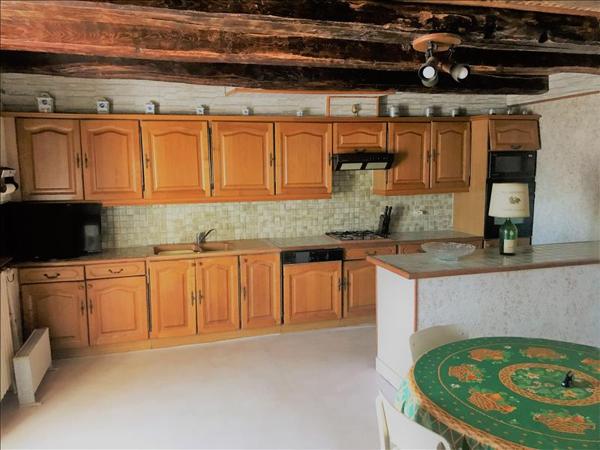 Maison à vendre |  Châlus |  7 pièces | 205 m²