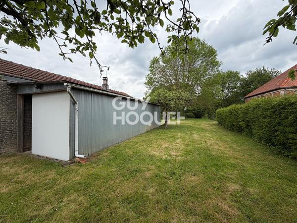 Terrain viabilisé à vendre avec garage à NESLE (80190).