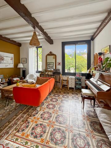 Nîmes (30000) Maison de ville avec jardin et bassin