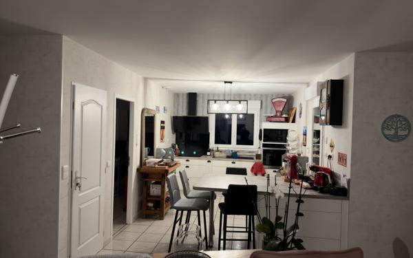 Maison à vendre    8 pièces • 153,88 m2 Rochechouart