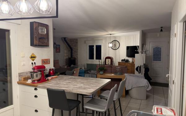 Maison à vendre    8 pièces • 153,88 m2 Rochechouart