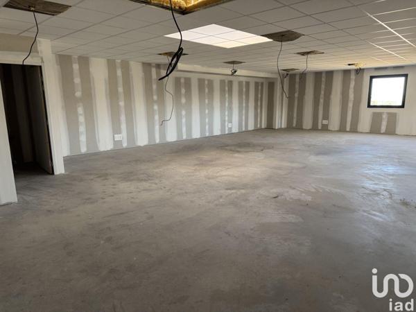 Location bureaux 155 m² Signes