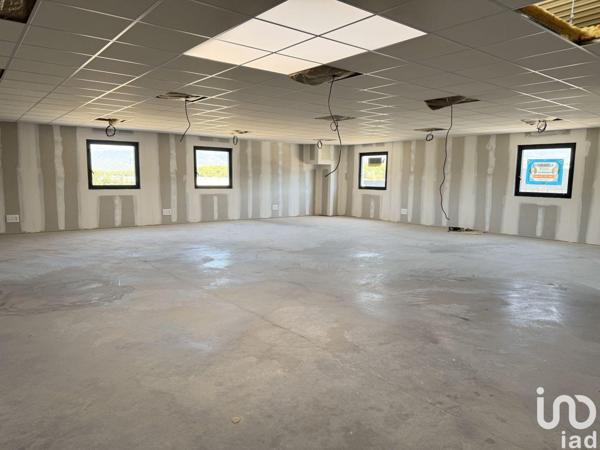 Location bureaux 155 m² Signes