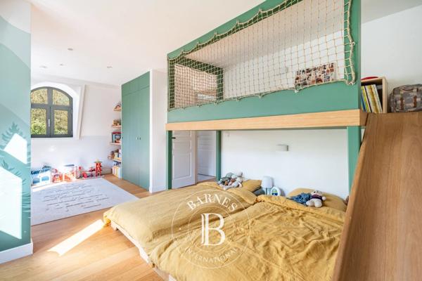 Louveciennes, Maison 5 Chambres -  250 m² à vendre