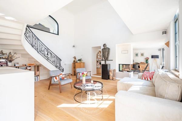 Louveciennes, Maison 5 Chambres -  250 m² à vendre