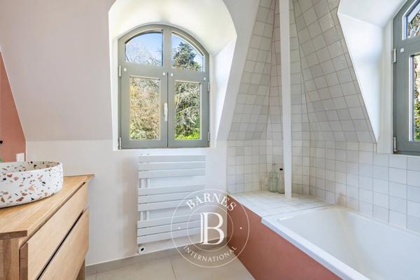 Louveciennes, Maison 5 Chambres -  250 m² à vendre