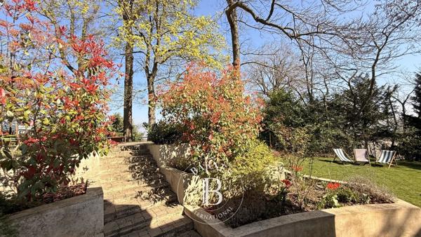 Louveciennes, Maison 5 Chambres -  250 m² à vendre