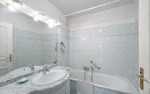 Appartement à vendre    3 pièces • 61,89 m2 Mouans-Sartoux