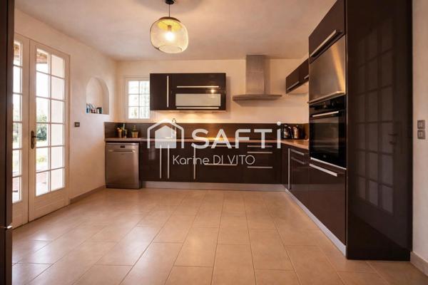 Maison à fort potentiel - 2 appartements - Piscine