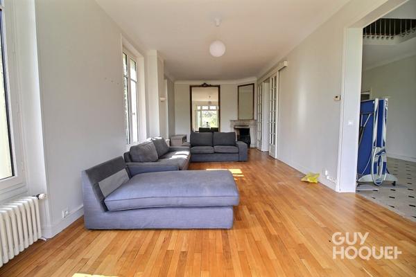 Location : DUPLEX 7 pièces de 210 m² à CHAVILLE en bordure de forêt