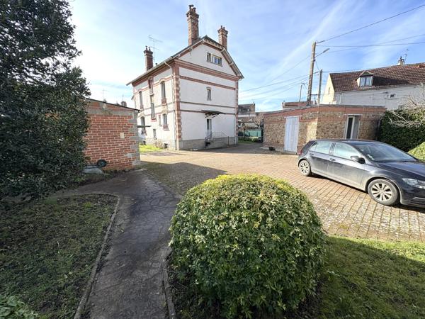 Maison 9 pièces - 203 m² Exclusivité efficity