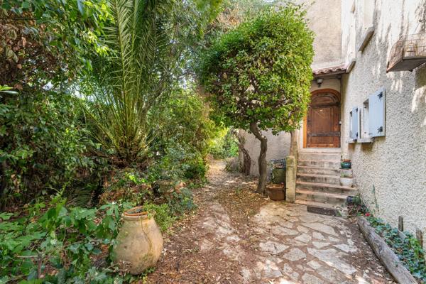 Marseille 8ème, Maison  218 m² à vendre