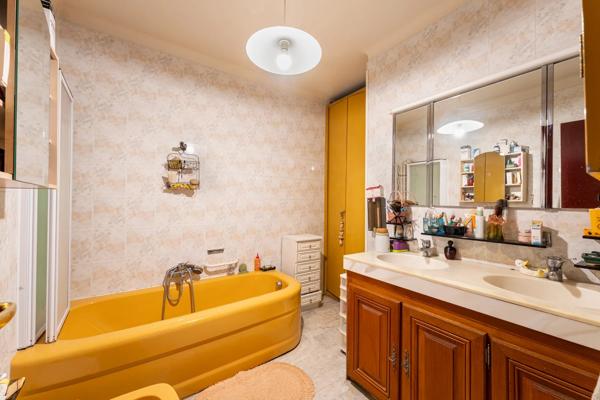 Marseille 8ème, Maison  218 m² à vendre