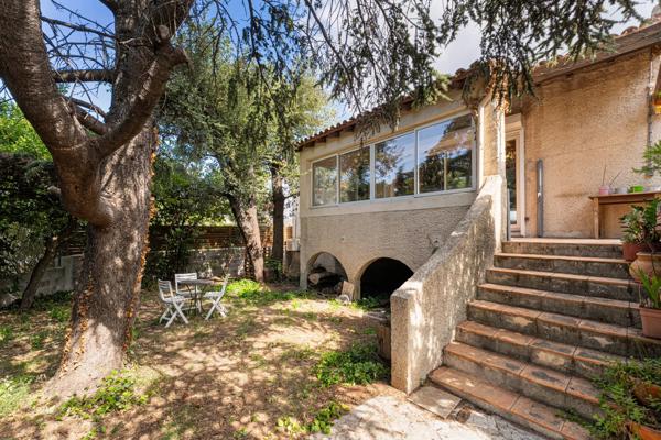 Marseille 8ème, Maison  218 m² à vendre