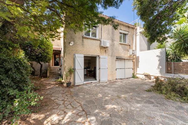 Marseille 8ème, Maison  218 m² à vendre