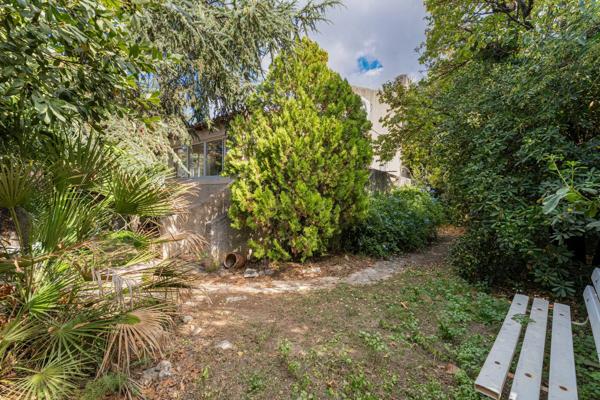 Marseille 8ème, Maison  218 m² à vendre