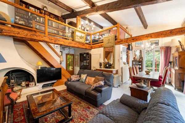 Marseille 8ème, Maison  218 m² à vendre