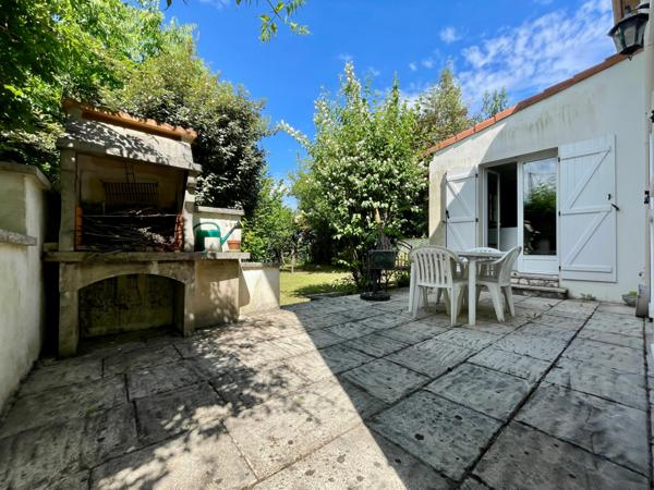 Maison à vendre    6 pièces • 150 m2    Mérignac