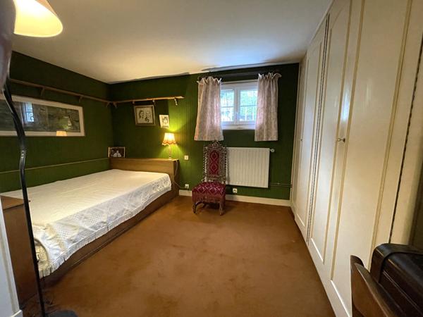 Maison individuelle 8 pièces 250 m² sur sous-sol total à Lésigny