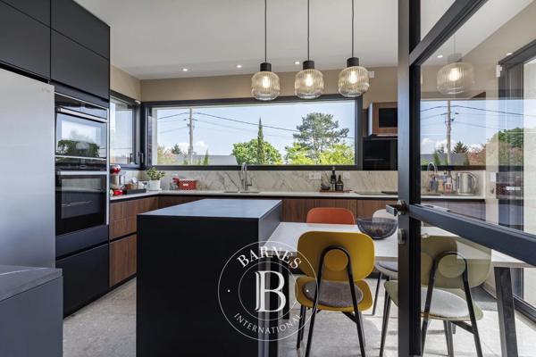 Cessy, Maison 5 Chambres -  172 m² à vendre