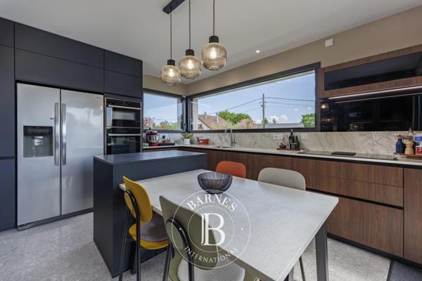 Cessy, Maison 5 Chambres -  172 m² à vendre