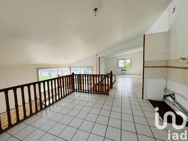 Maison à vendre 8 pièces 263 m² Décines-Charpieu