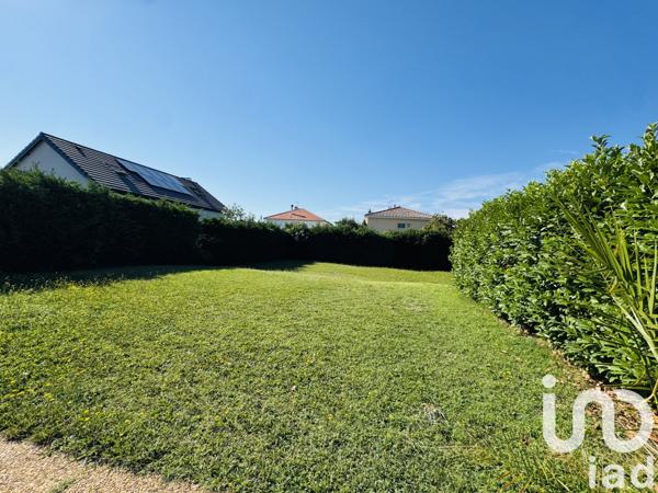 Maison à vendre 8 pièces 263 m² Décines-Charpieu