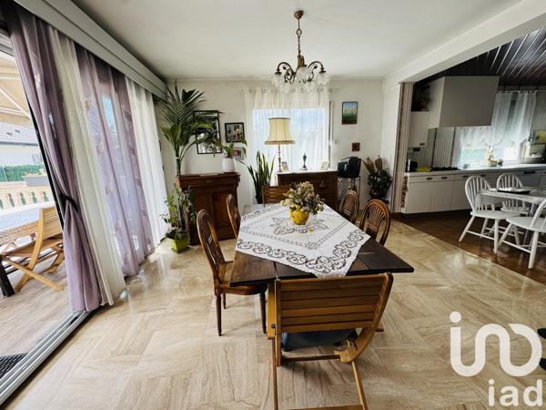 Maison à vendre 8 pièces 263 m² Décines-Charpieu