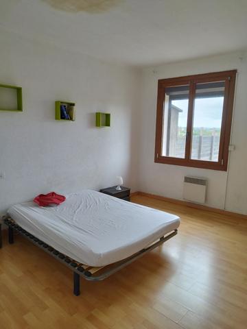 GRAND APPARTEMENT T3 SUR LES BOULEVARDS