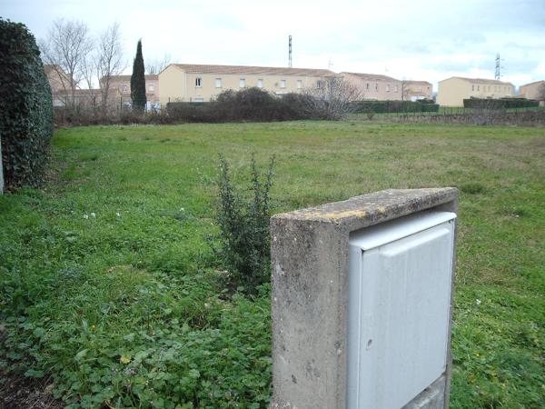 Terrain viabilisé de 1059 m²